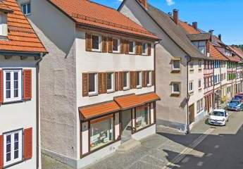 PROVISIONSFREI -  Besonderes Haus mit Potential im Mühlheimer "Städtle"