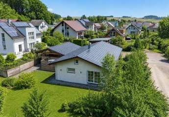 Design Bungalow mit Carport an ruhiger Waldrandlage
- PROVISIONSFREI -