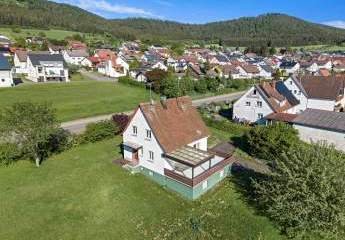 PROVISIONSFREI - Charmant und voller Möglichkeiten - Einfamilienhaus in Ortsrandlage
