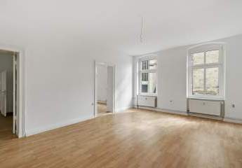 Zentraler geht es nicht - 4-Raumwohnung inklusive Einbauküche im Herzen von Halle!!!