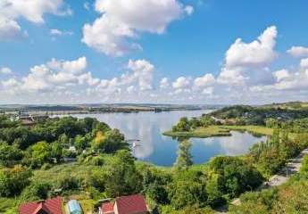 Traumgrundstück in Seeburg – genehmigte Bauvoranfrage für Wohnbebauung & unverbaubarer Seeblick!