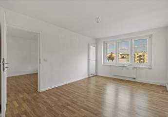 Gepflegte 2-Raumwohnung mit Balkon in der Merseburger Straße!