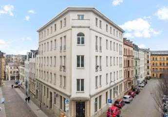 WG´s Aufgepasst! 6,5-Raumwohnung mit Einbauküche in der Röserstraße zu vermieten!