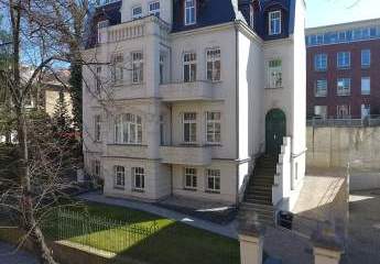 Stillvolle 4-Raumwohnung mit Balkon in der südlichen Innenstadt!