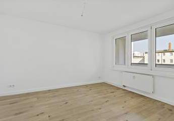 Gepflegte 2-Raumwohnung mit Balkon in der Merseburger Straße!