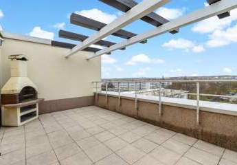 Sofort einzugsbereit - 4 Zimmer Eigentumswohnung mit Dachterrasse!