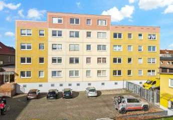 Geräumige 2-Raumwohnung mit Einbauküche in der Delitzscher Straße!