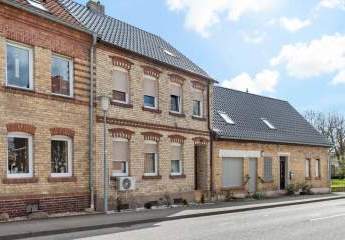Bezugsfertiges Reihenmittelhaus in Erdeborn!