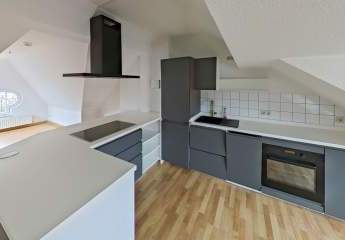 Dachgeschosswohnung mit Einbauküche - Zeitz