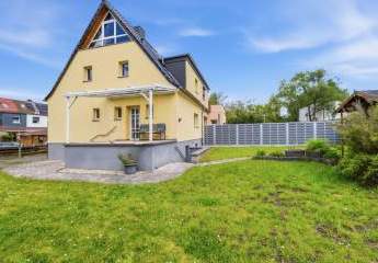 Sanierte Doppelhaushälfte mit Garage im Süden von Halle