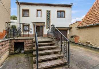 Handwerker aufgepasst! Einfamilienhaus mit Pool und Garage in Delitz am Berge
