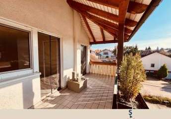 DG-Wohnung mit  großer Wohnküche & Balkon