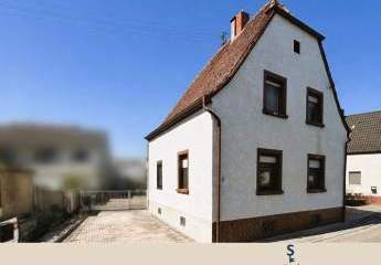 Preiswertes Haus  mit großem Hof & Scheune