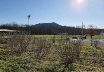 Livade, Bauland mit Blick auf Motovun - Z-571