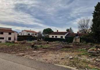 Porec - Gulici, Baugrundstück 578m2, Z-620