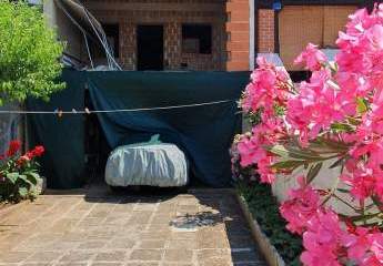 Reihenhaus zu verkaufen, Nova Vas (2 km), 201 m², Garten ca. 100 m²