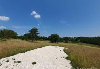 TINJAN, Baugrundstück für Wohnzwecke, 1114 m² + ca. 1100m2 Ackerland, Z-644-5