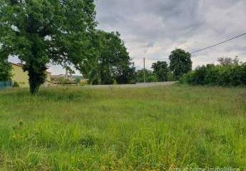 KRINGA, Bauland, in ruhige Lage, 1265 m2, 20 km bis zum Meer ( Vrsar ), Z-505