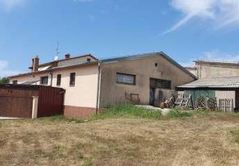 VISNJAN, 2 km, Produktions- und Wohngebäude mit einer Fläche von ca. 515 m², auf einem Grundstück von 1157 m²