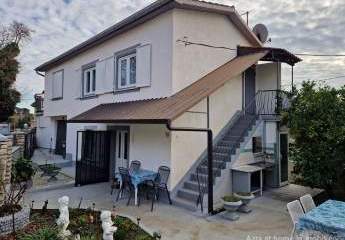 Zu verkaufen, Haus, Nähe von Porec, ca. 120 m² mit zwei Garagen