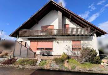 *** Doppelhaushälfte mit Potenzial in Lampertheim ***