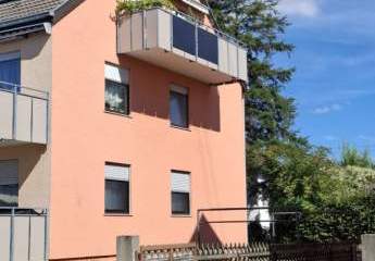 Sonnige 4 Zimmer Dachgeschosswohnung mit Südbalkon in Schönaich Garage und Stellplatz vorhanden