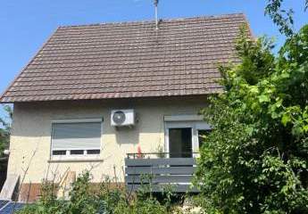 Einfamilienhaus mit Großem Garten 802qm, Starkstrom, Balkon. Super für Familien mit Kindern