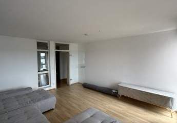 Familienfreundliche 3,5-Zimmer-Wohnung mit West-Loggia, EBK & Tiefgaragenstellplatz