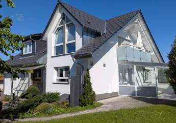 2 Familenhaus mit ELW