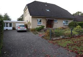 Teilvermietetes Zweifamilienhaus in ruhiger Wohnlage