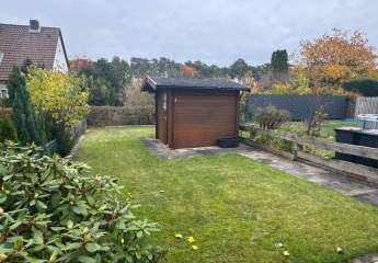 Sofort bezugsfrei: Sehr gepflegtes Reihenmittelhaus mit 2 Gartenbereichen und Garage in Celle