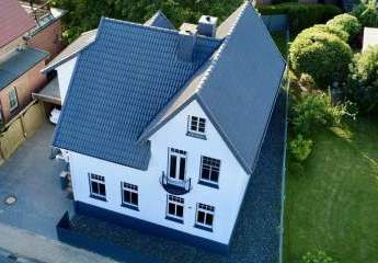 Attraktive Kapitalanlage in zentraler Lage von Jork – charmantes Kapitänshaus mit zwei Wohneinheiten