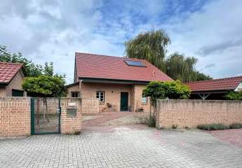 Exklusives Traumhaus mit idyllischen Garten in Syke-Ristedt