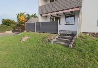 TOP ! Schöne ETW im Erdgeschoss in 4-FH mit neuwertiger Küche, großer Terrasse, Balkon, Garten und Keller