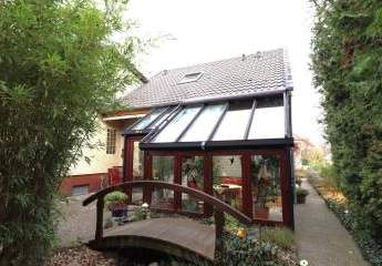 + +  sonniges Haus mit Weitblick + + Wintergarten und mehr + + Platz für die große Familie + +