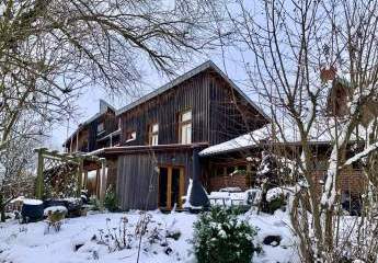 Idyllisches modernisiertes Reihenhaus, mitten in der Natur – nur wenige Minuten zur A2 !