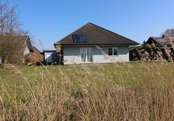 Individueller Walmdachbungalow in idyllischer Lage von 27639 Wurster Nordseeküste Ortsteil Cappel