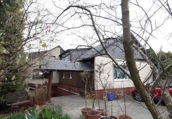 + +  sonniges Haus mit Weitblick + + Wintergarten und mehr + + Platz für die große Familie + +