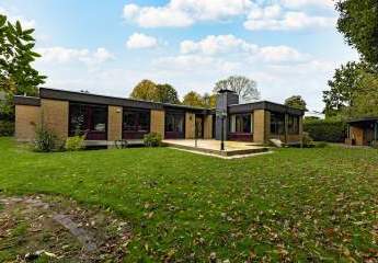 Familientraum mit Zukunft: Bungalow mit Wärmepumpe, PV-Anlage, Schwimmbad & großzügigem Raumangebot