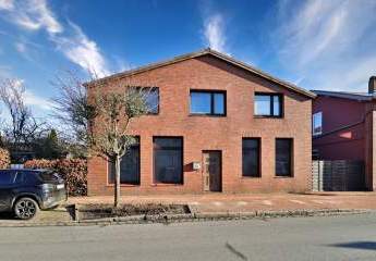 EFH mit ELW und voll ausgestatteter Oldtimer-Werkstatt – Wohnen & Leidenschaft unter einem Dach