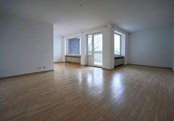 Sofort verfügbar: Gut geschnittene 4-Zimmer-Whg. mit Balkon, Stellplatz und Garage in Klein-Buchholz