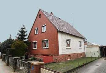 Gepflegtes EFH mit Kamin, Keller, Garage und schönem Garten