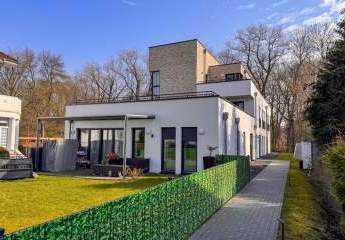 Wohnen wie im Haus: Ebenerdig 3 Zimmer mit Garten-Refugium direkt am Bürgerpark im Neubau von 2023