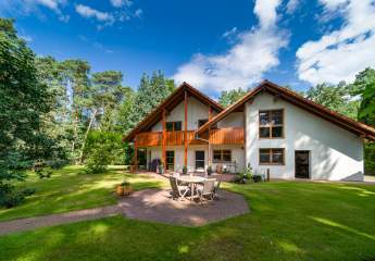TOP ! Gifhorn-Winkel:  Exklusive Landhausvilla  mitten in der Natur !
