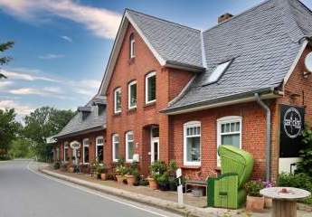 Vielseitiges Wohn- und Gewerbeensemble – Ideal für Wohnen, Vermietung, Gewerbe oder Tierhaltung