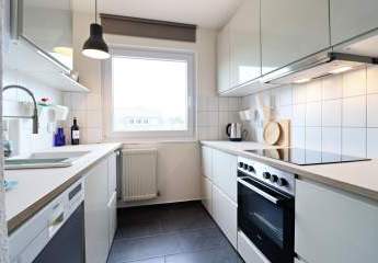 Renovierte Dachgeschosswohnung in Husum – sofort bezugsfrei mit Stellplatz und Glasfaseranschluss