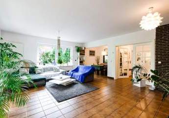 Attraktive Kapitalanlage - gepflegtes Mehrfamilienhaus mit 4x Wohneinheiten & Photovoltaik-Anlage