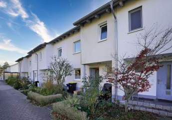 Sofort verfügbar: Gut geschnittenes Reihenmittelhaus in Langenhagen - Kaltenweide zu verkaufen!