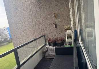 Kapitalanlage: Tolle Dreizimmerwohnung mit Loggia und Tiefgaragenstellplatz in Celle