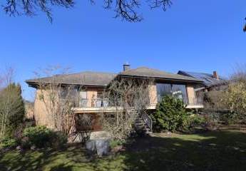 Fallersleben + + großzügiger Bungalow in Randlage + + Garage + + Vollkeller + + 2 Terrassen